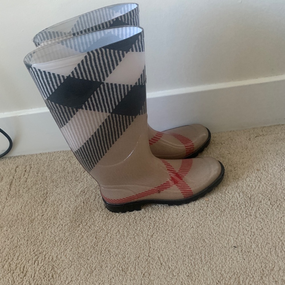 Rain boots